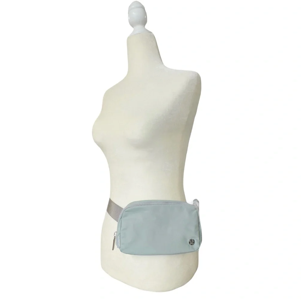 Lululemon Everywhere Belt Bag Crossbody - Color Silver Drop NWOT